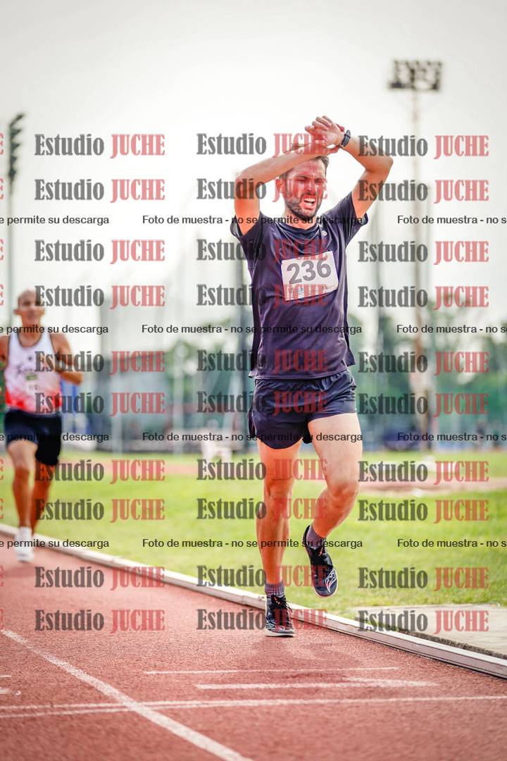 Fotos de los 3000 m llanos de varones