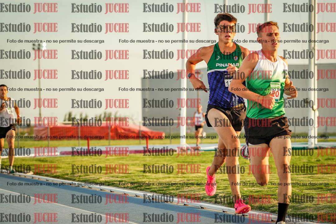 Fotos de los 3000 m llanos de varones
