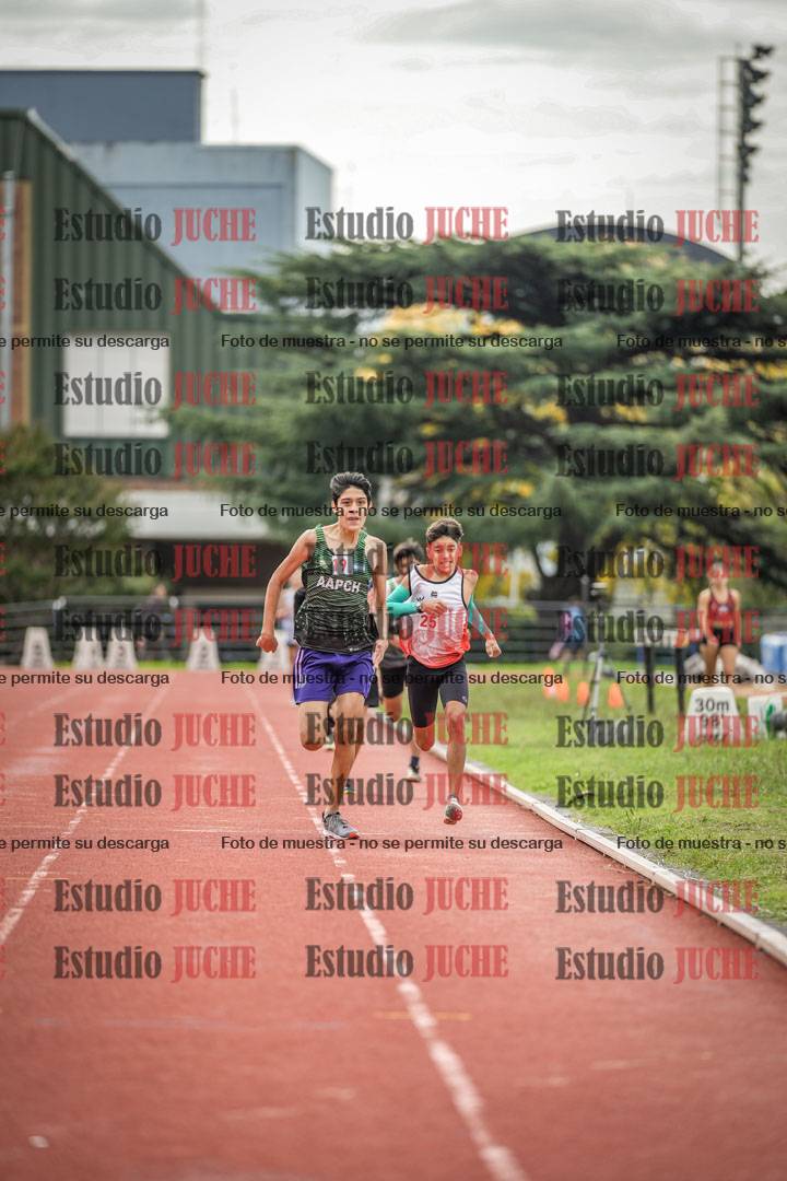 Fotos de los 600 m llanos de varones