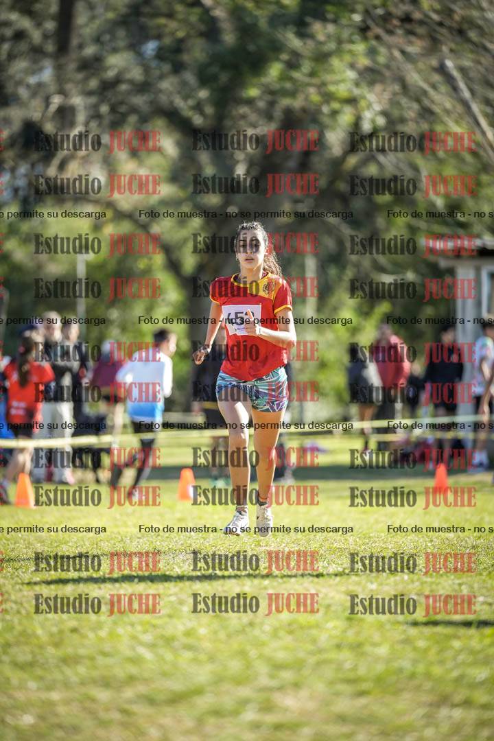 Fotos de la llegada del cross de 2000 m