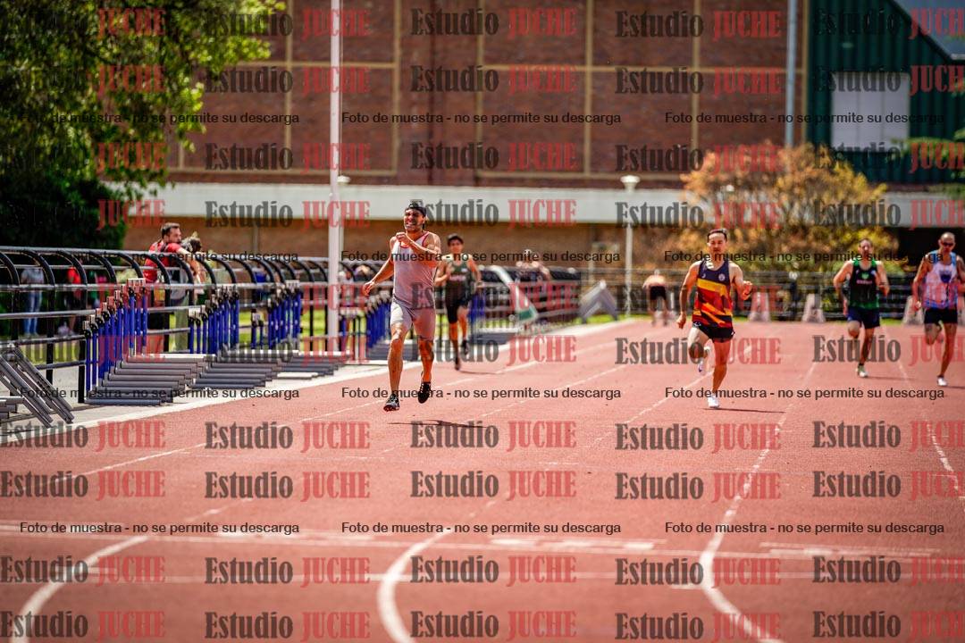 Fotos de los 400 m llanos de varones