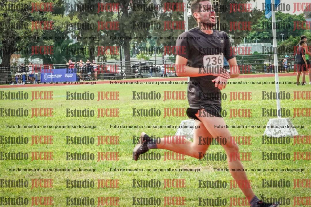 Fotos de los 3000 m llanos de varones