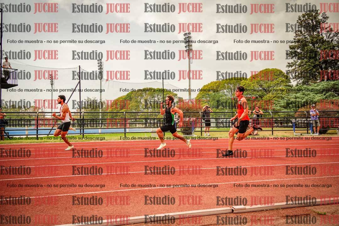 Fotos de los 200 m llanos de varones