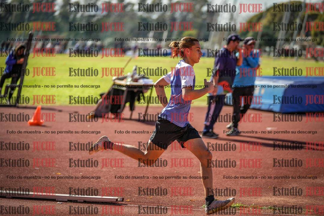 Fotos de los 800 m llanos de varones
