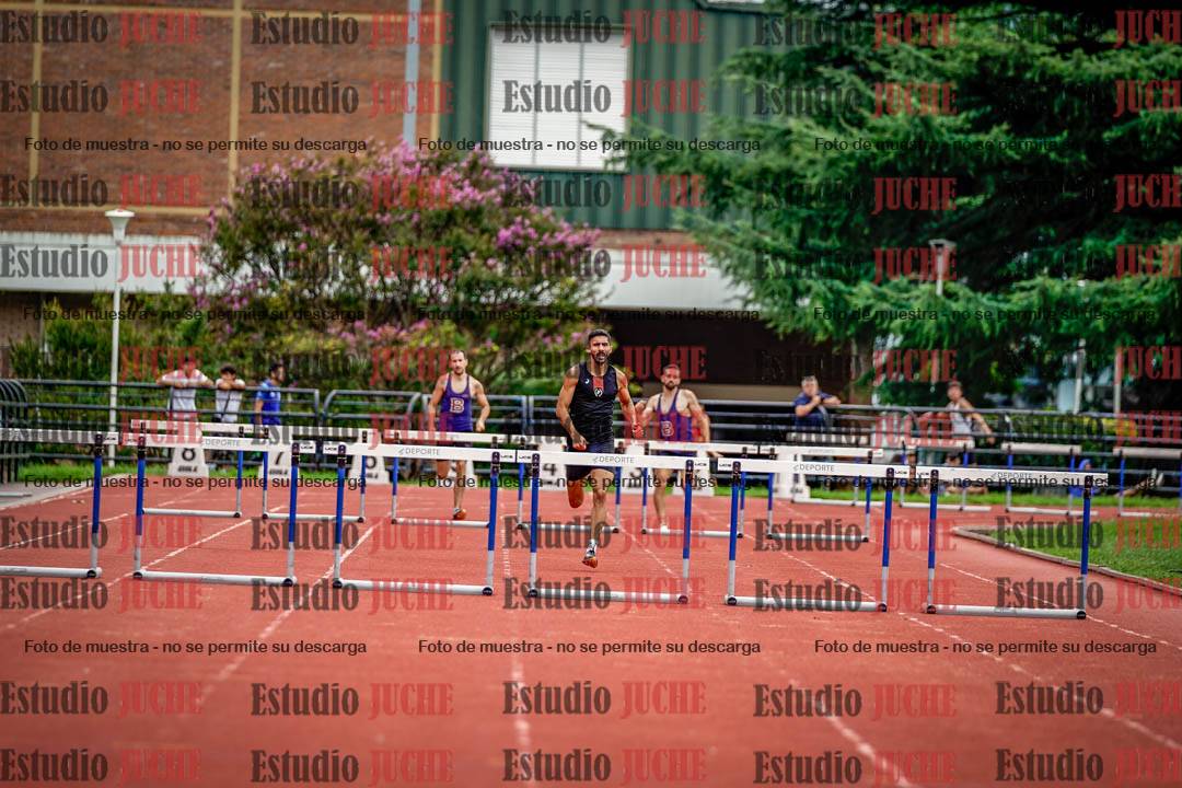 Fotos de los 400 m con vallas de varones