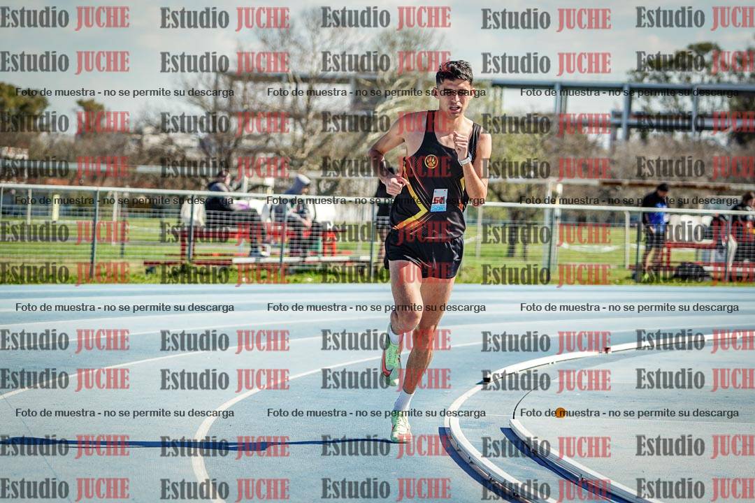 Fotos de los 5000 m llanos de mujeres y varones