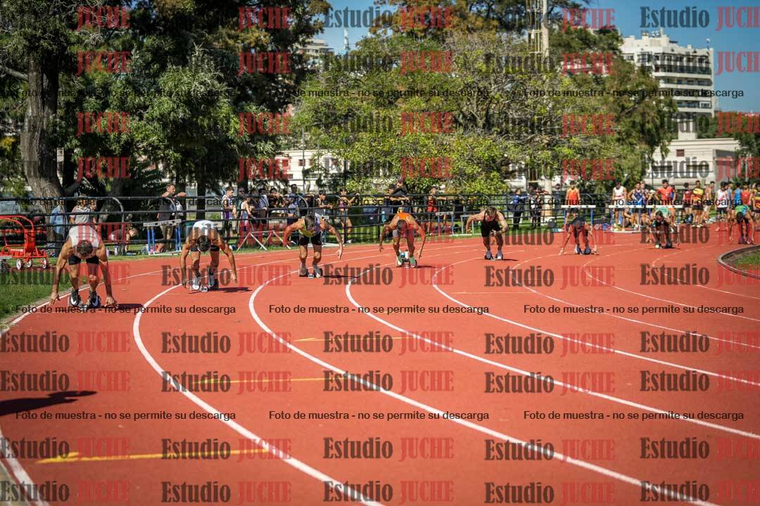 Fotos de los 200 m llanos de varones