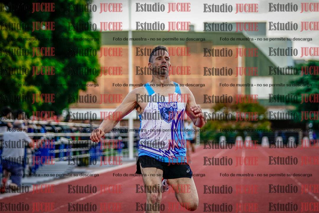 Fotos de los 400 m llanos de varones