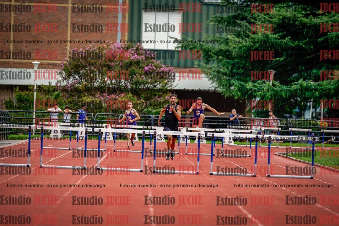 Fotos de los 400 m con vallas de varones