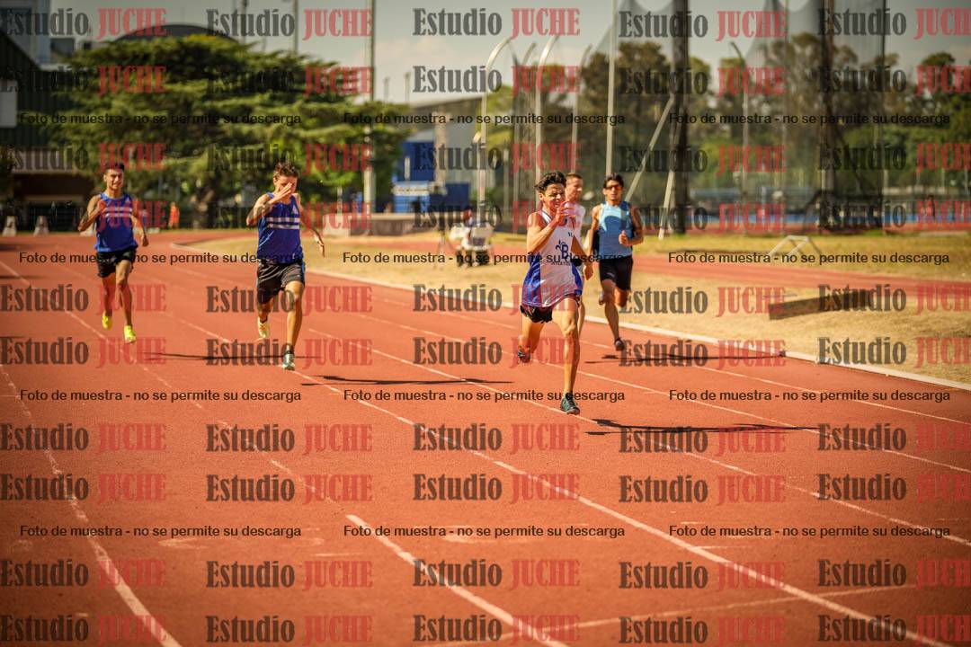 Fotos de los 200 m llanos de varones