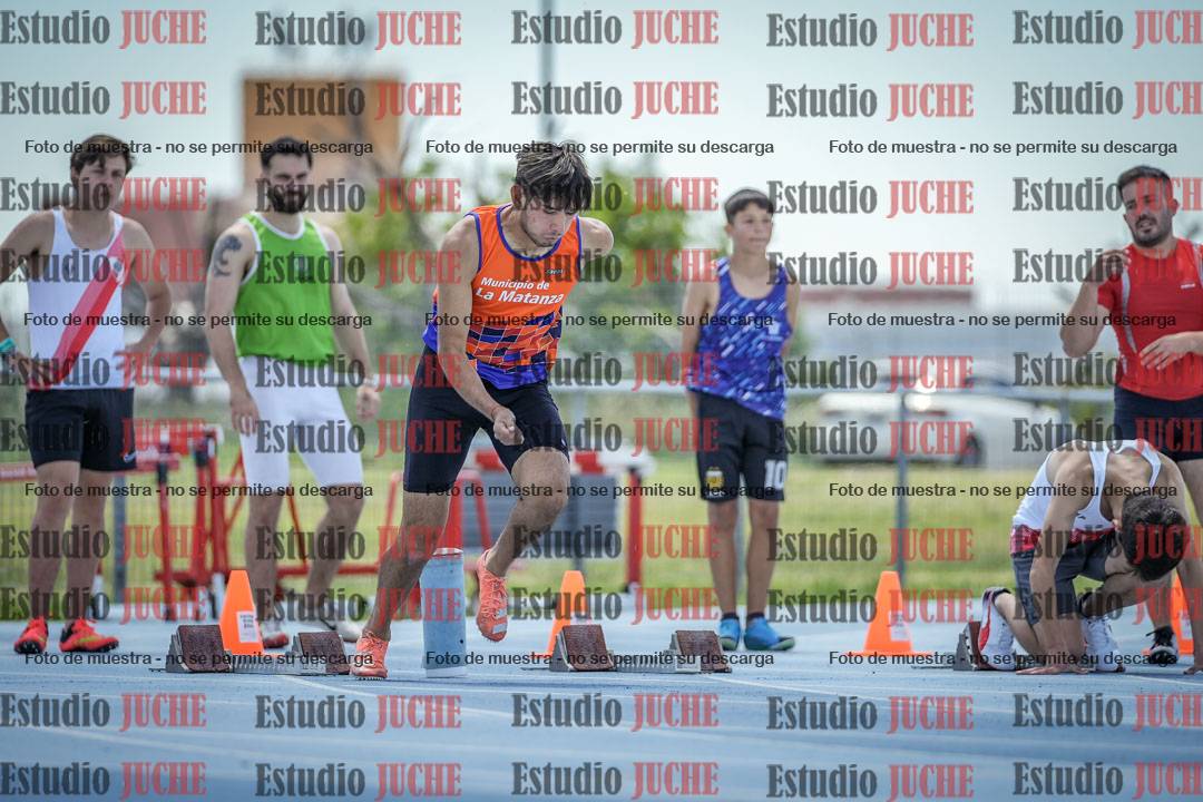 Fotos de los 100 m llanos de varones