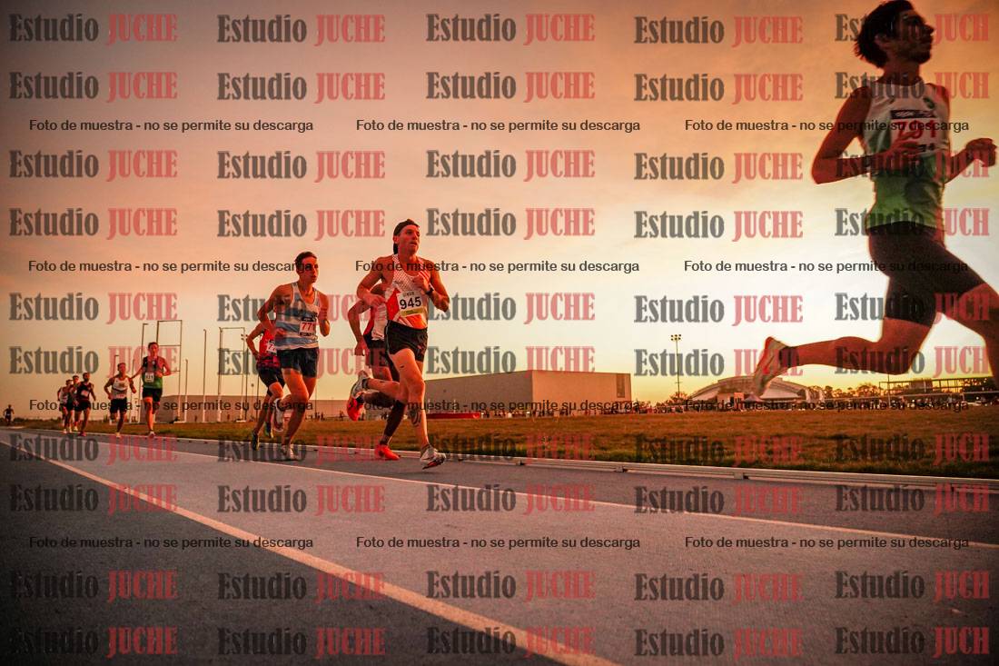 Fotos de los 3000 m llanos de varones