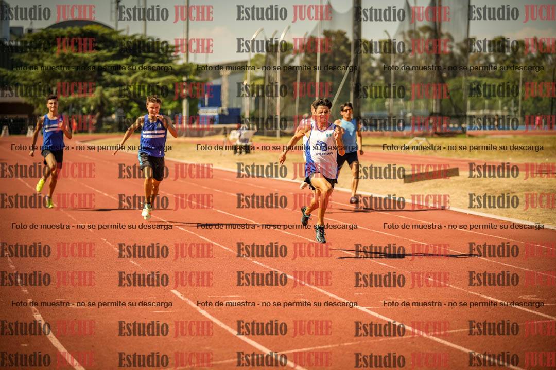Fotos de los 200 m llanos de varones