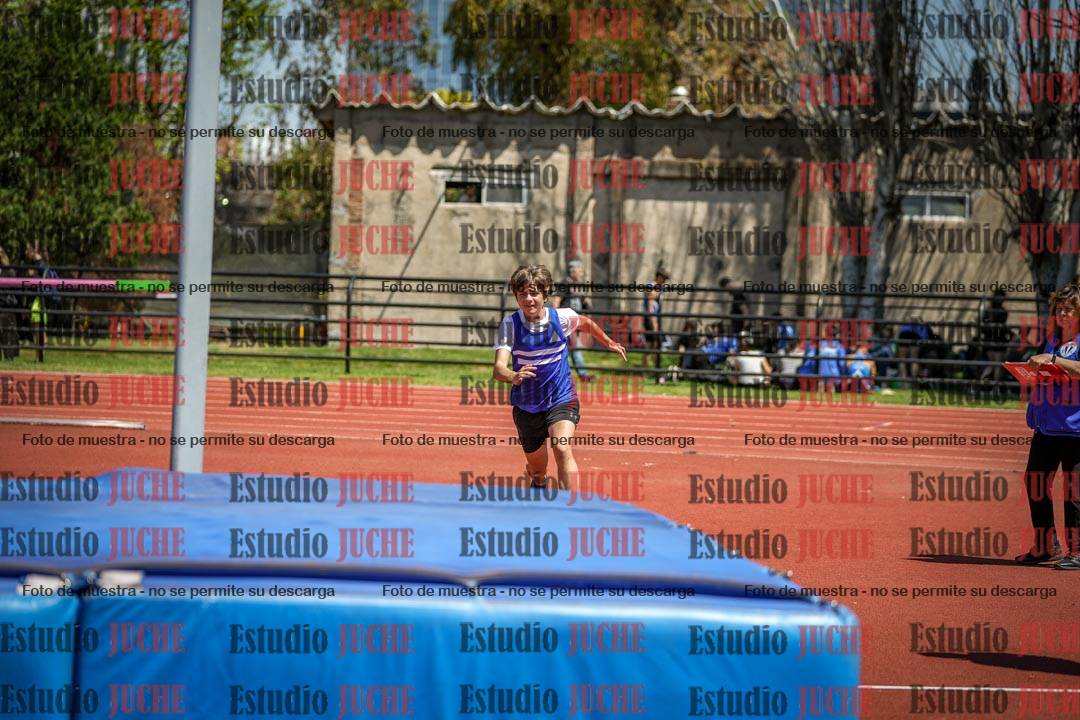 Fotos del salto en alto de varones - octatlón