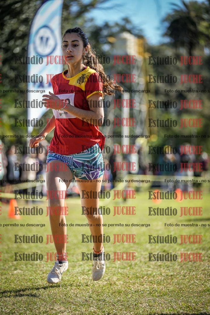 Fotos de la llegada del cross de 2000 m