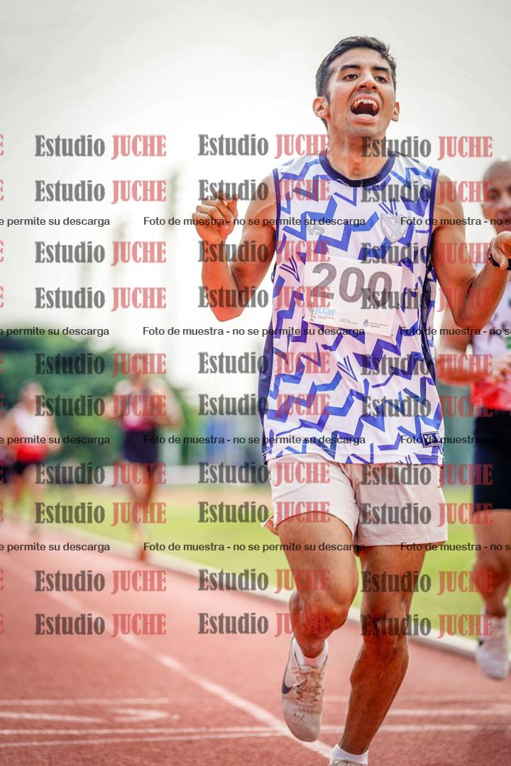 Fotos de los 3000 m llanos de varones