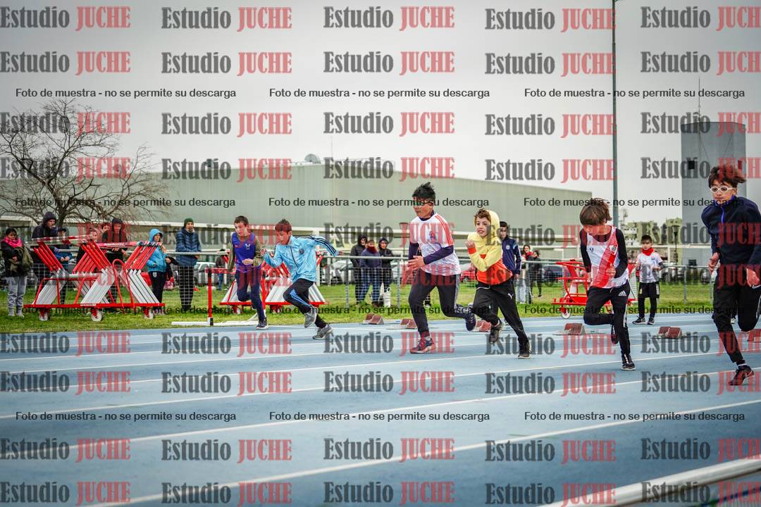 Fotos de los 50 m llanos de varones - U12