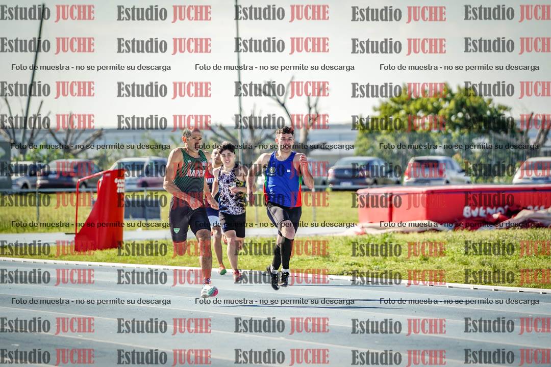 Fotos de los 400 m llanos de varones