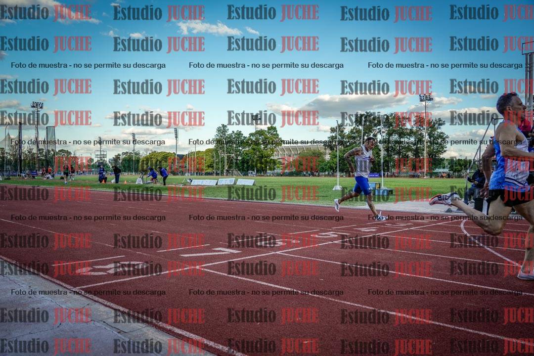 Fotos de los 400 m llanos de varones