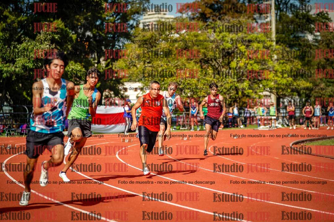 Fotos de los 200 m llanos de varones