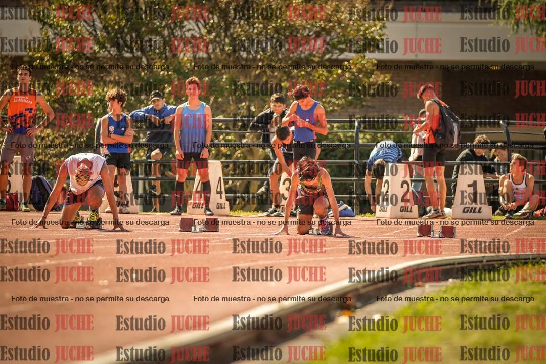 Fotos de los 100 m llanos de varones