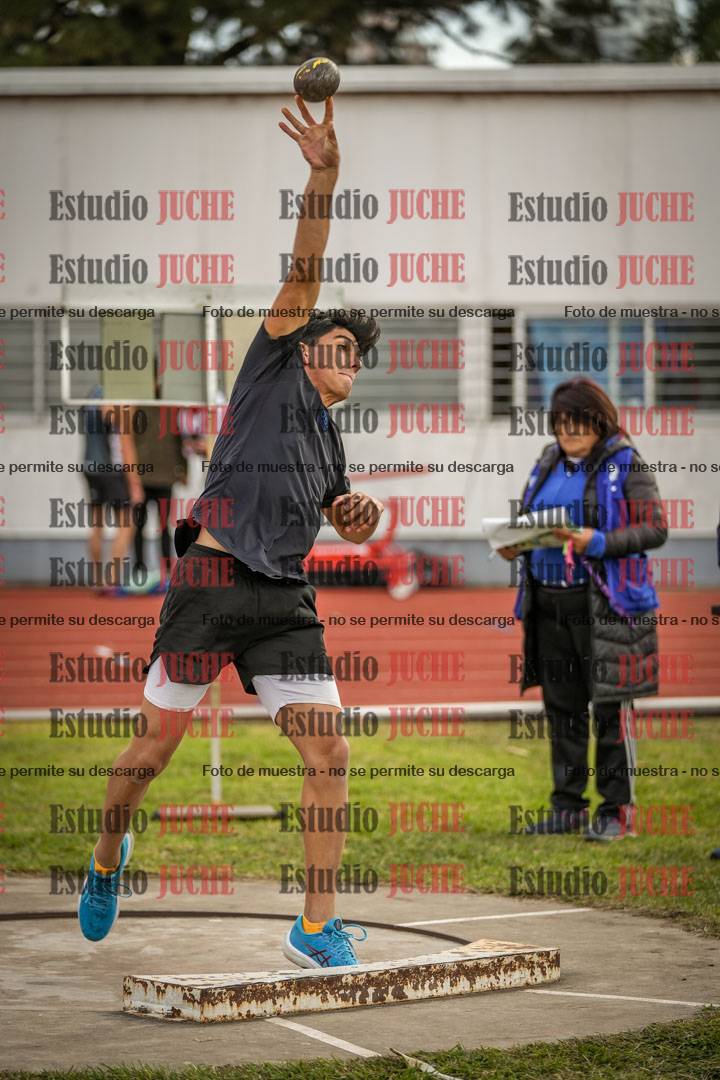 Fotos del lanzamiento de bala de varones - decatlón 3