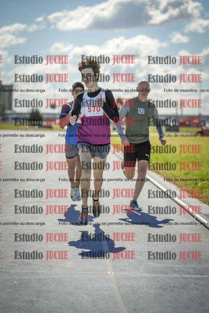 Fotos de los 800 m llanos de varones