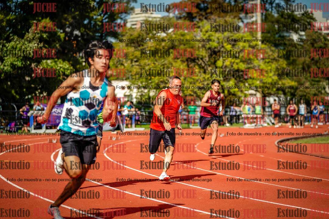 Fotos de los 200 m llanos de varones