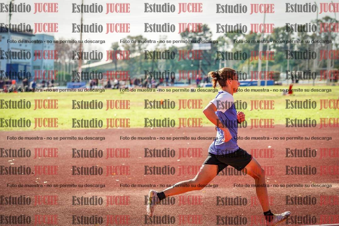 Fotos de los 800 m llanos de varones