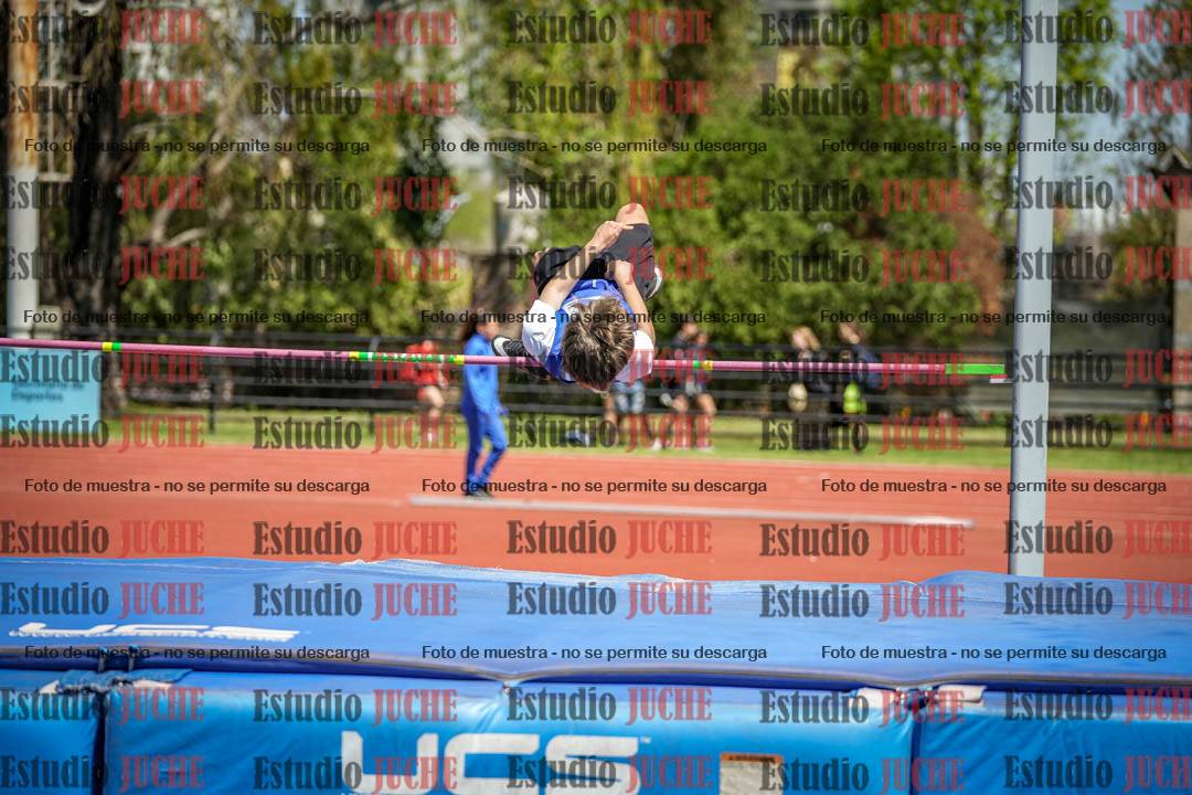 Fotos del salto en alto de varones - octatlón