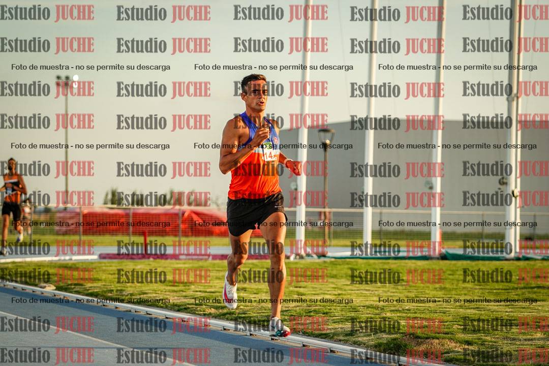 Fotos de los 3000 m llanos de varones