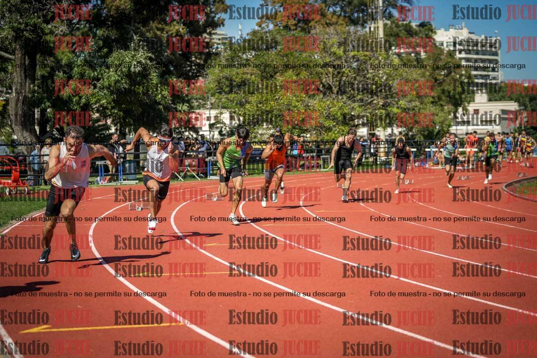 Fotos de los 200 m llanos de varones