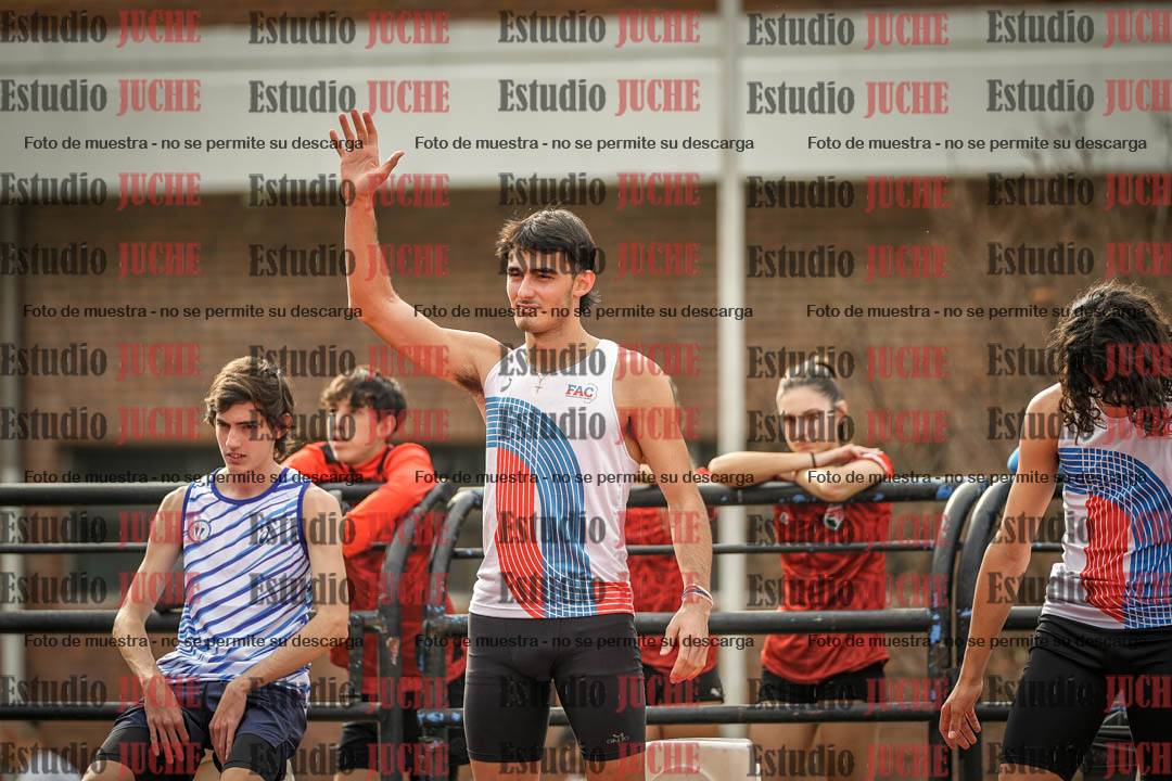 Fotos de los 110 m con vallas de varones - FINAL