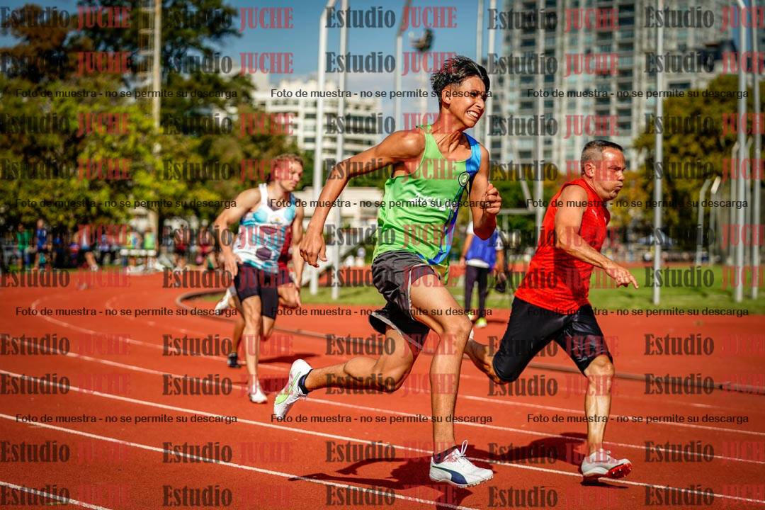Fotos de los 200 m llanos de varones