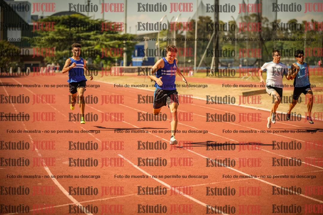 Fotos de los 200 m llanos de varones
