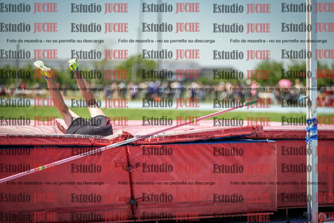 Fotos del salto en alto de varones - U14