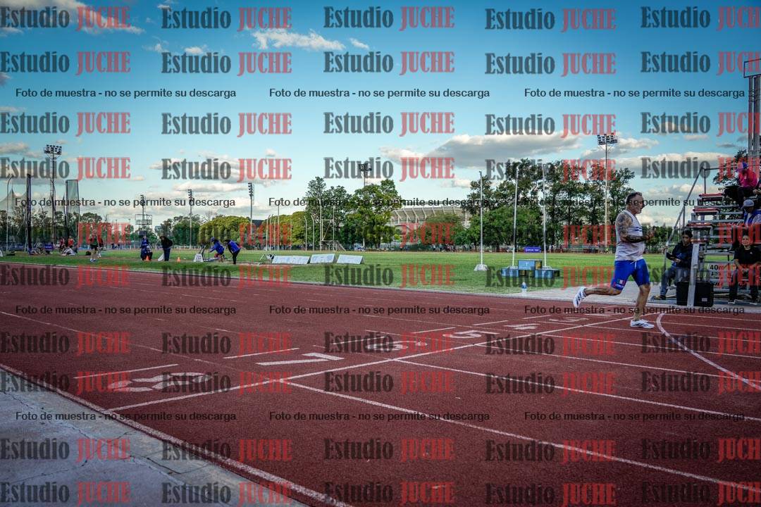 Fotos de los 400 m llanos de varones