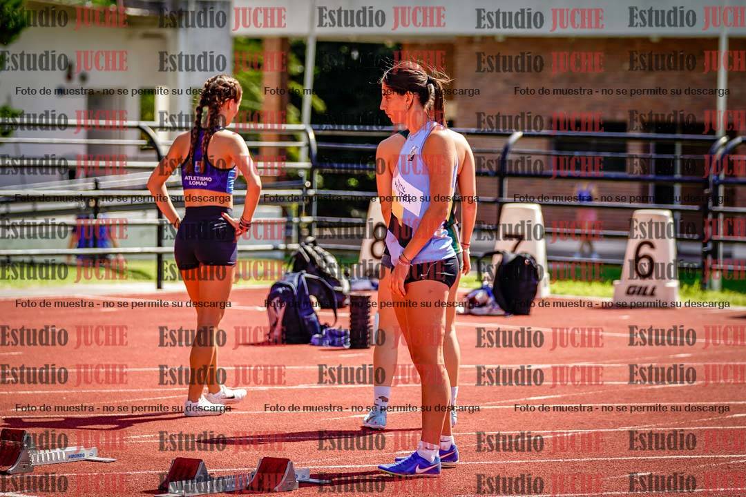 Fotos de los 100 m con vallas de mujeres