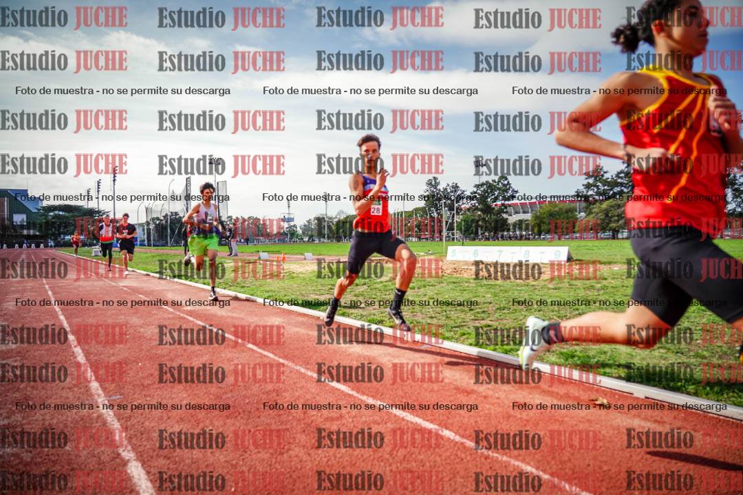 Fotos de los 600 m llanos de varones