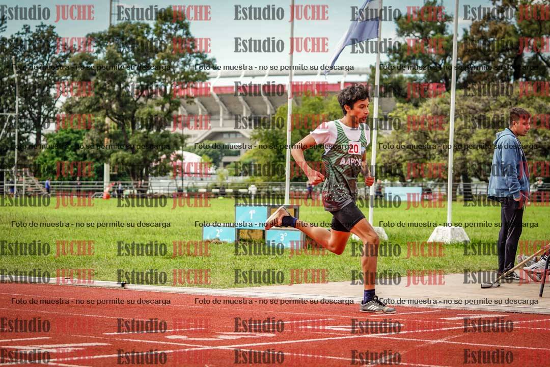 Fotos de los 600 m llanos de varones