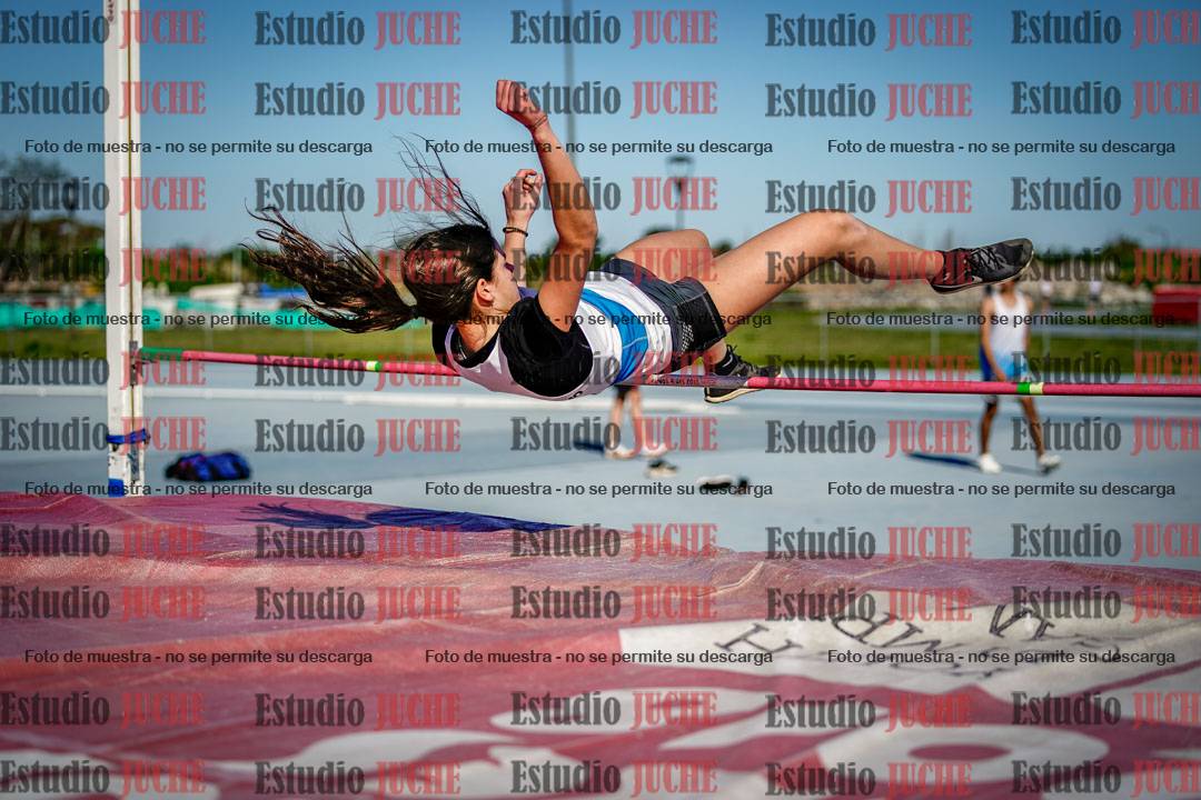 Fotos del salto en alto de mujeres y varones - U15