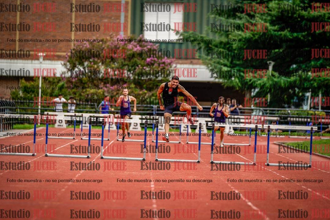 Fotos de los 400 m con vallas de varones