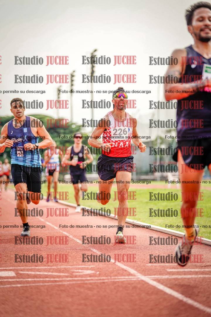 Fotos de los 3000 m llanos de varones