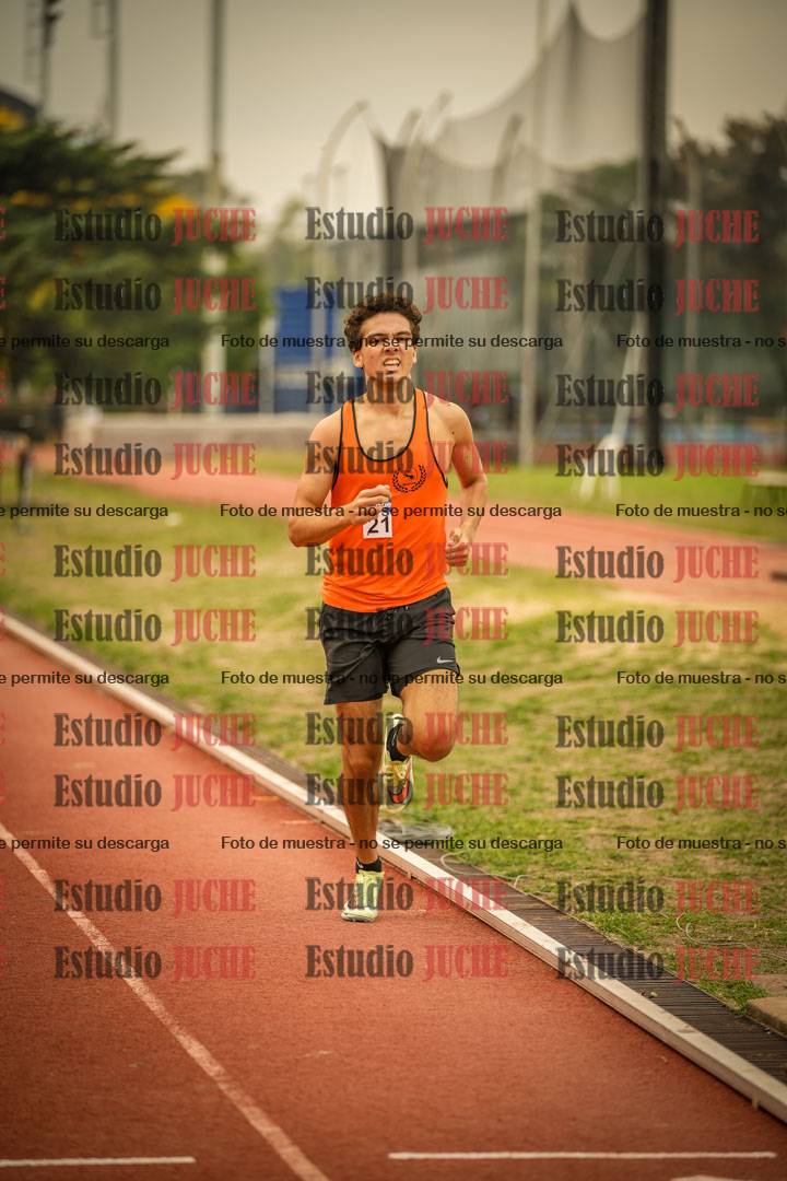 Fotos de los 800 m llanos de varones