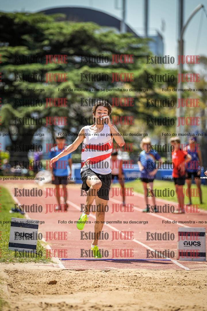 Fotos del salto en largo de varones - (incluye octatlón)