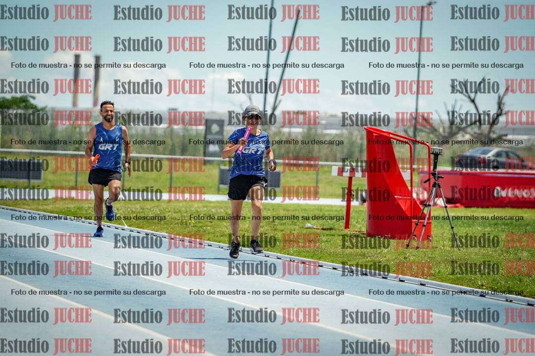 Fotos de las llegadas de los relevos 20' para running teams - serie 1