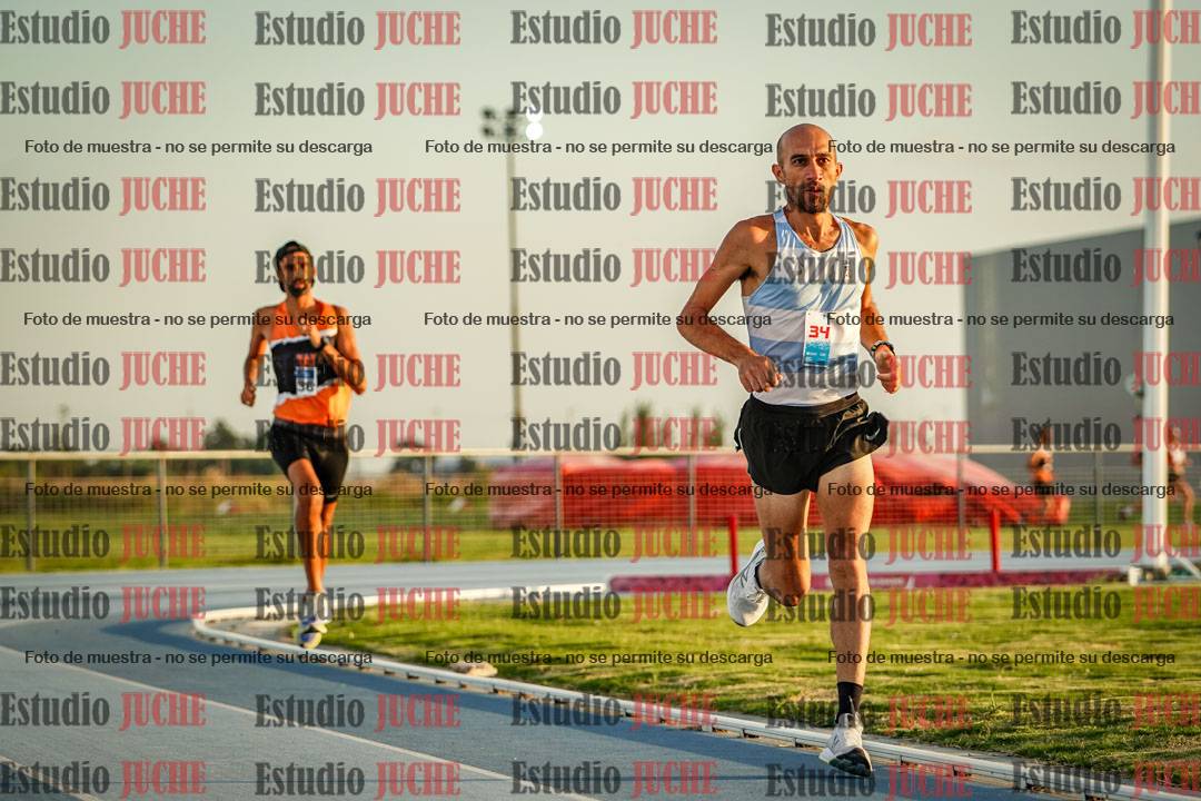 Fotos de los 3000 m llanos de varones