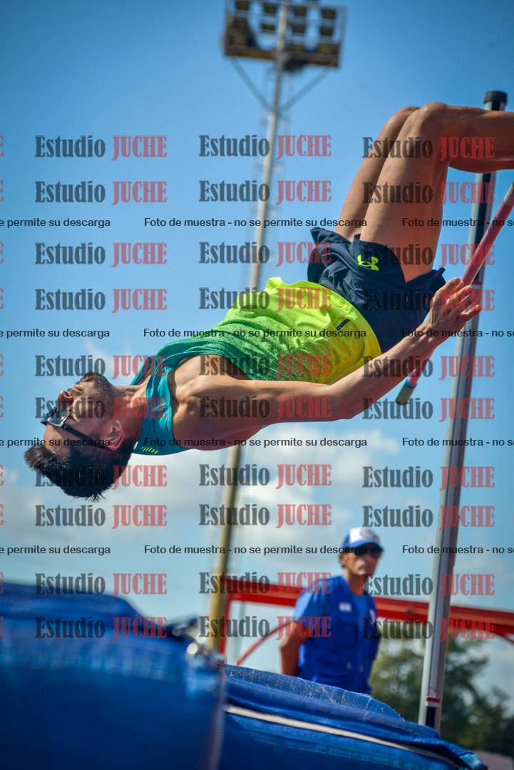 Fotos del salto en alto de varones