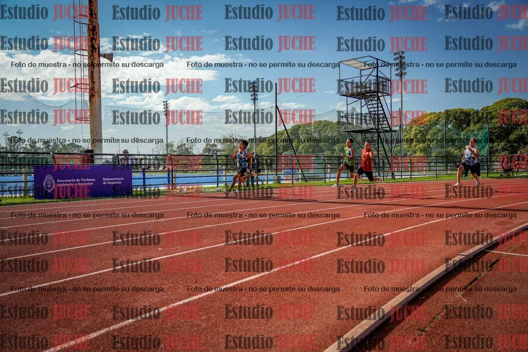 Fotos de los 200 m llanos de varones