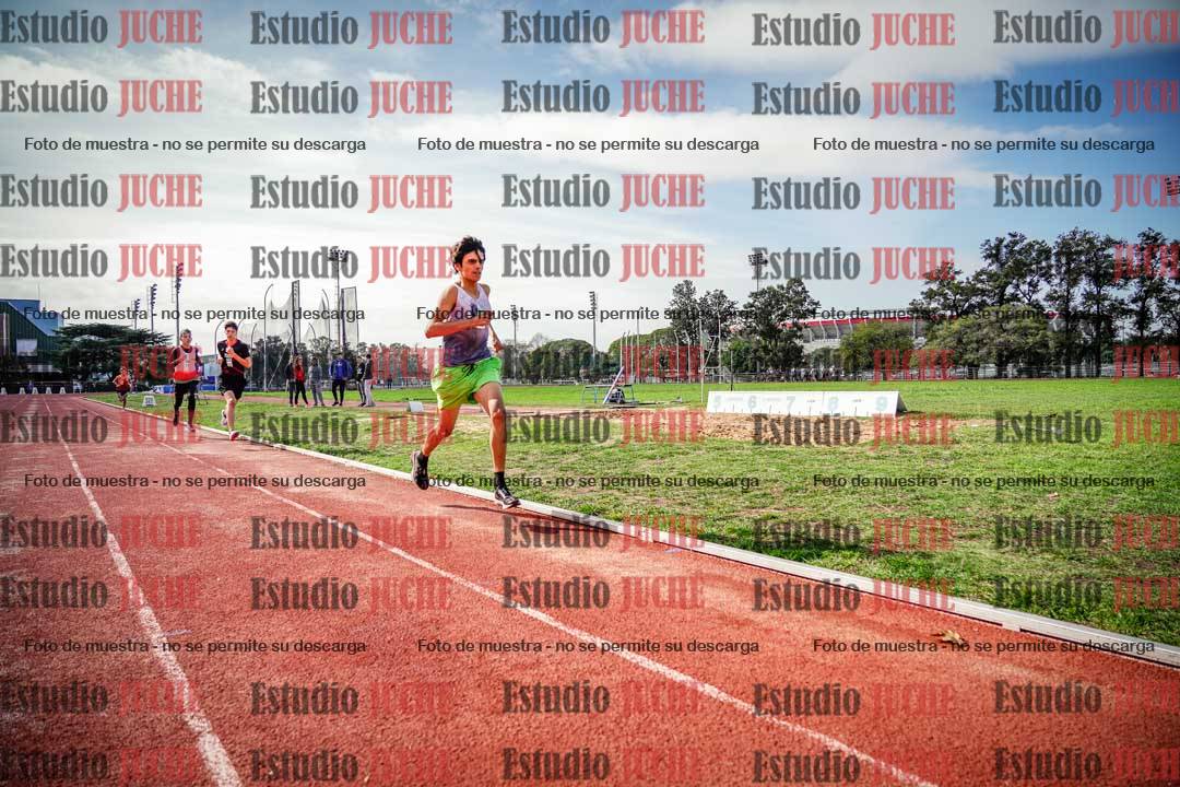 Fotos de los 600 m llanos de varones